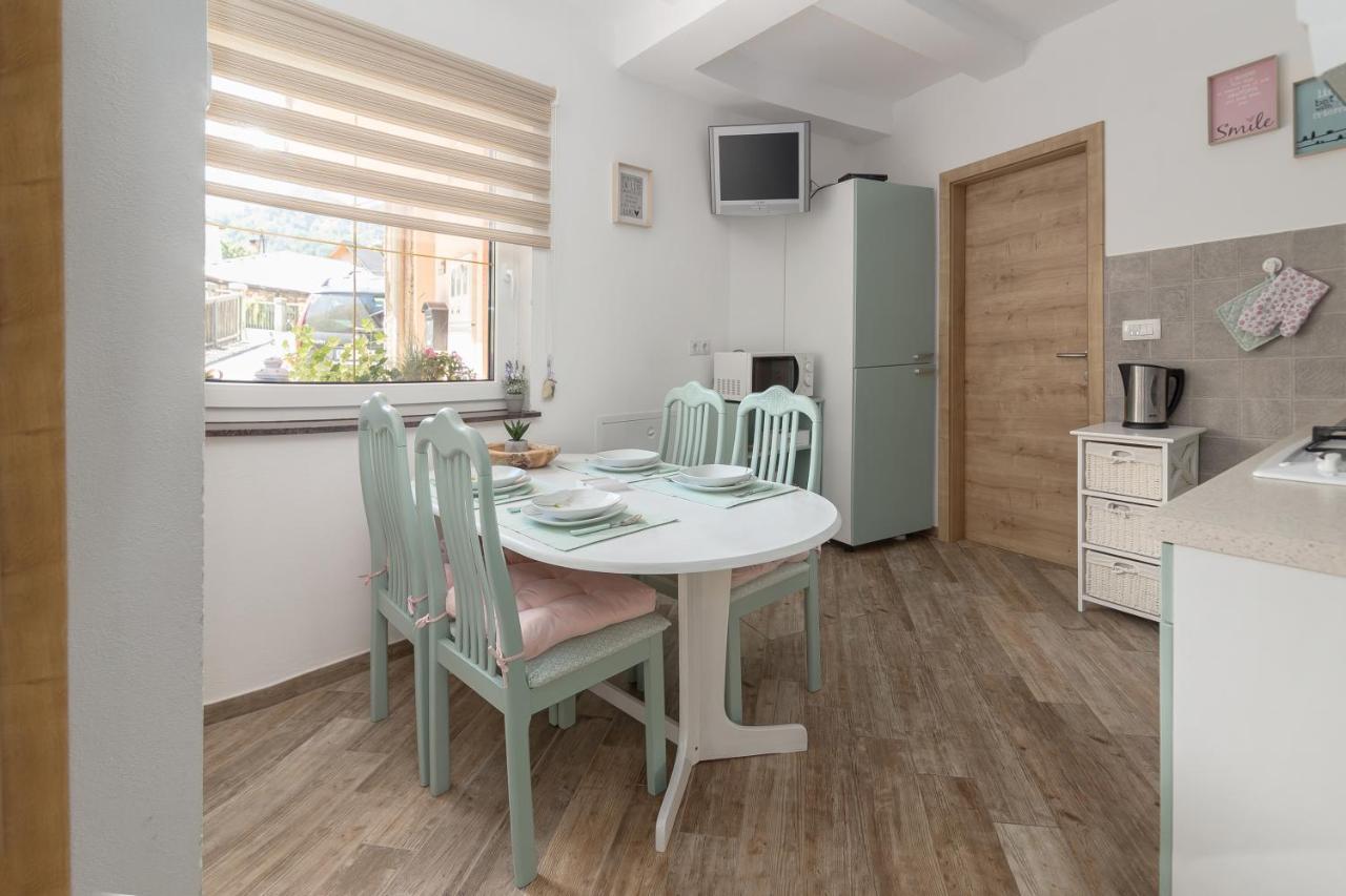 Apartma ボーヒニ エクステリア 写真